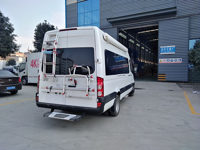 江淮星銳長(zhǎng)軸高頂B型房車(chē)